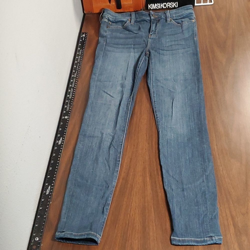 Liverpool | the Skinny Jeans Medium Blue Wash Victory Color Size 6/30